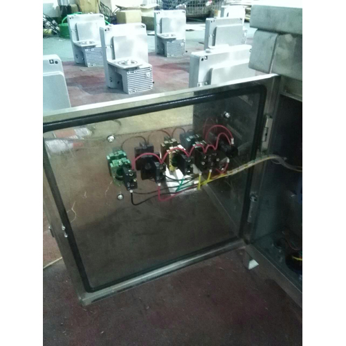 Stainless steel electrical box